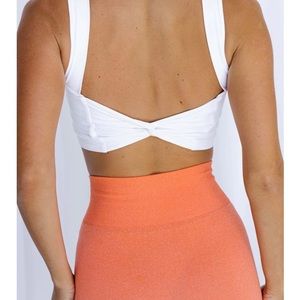 Astoria LIVE LUXE Crossed Sports Crop